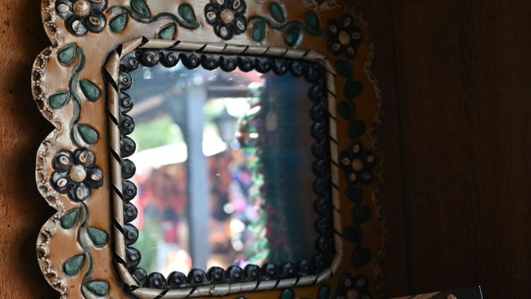 Restaurer un miroir piqué